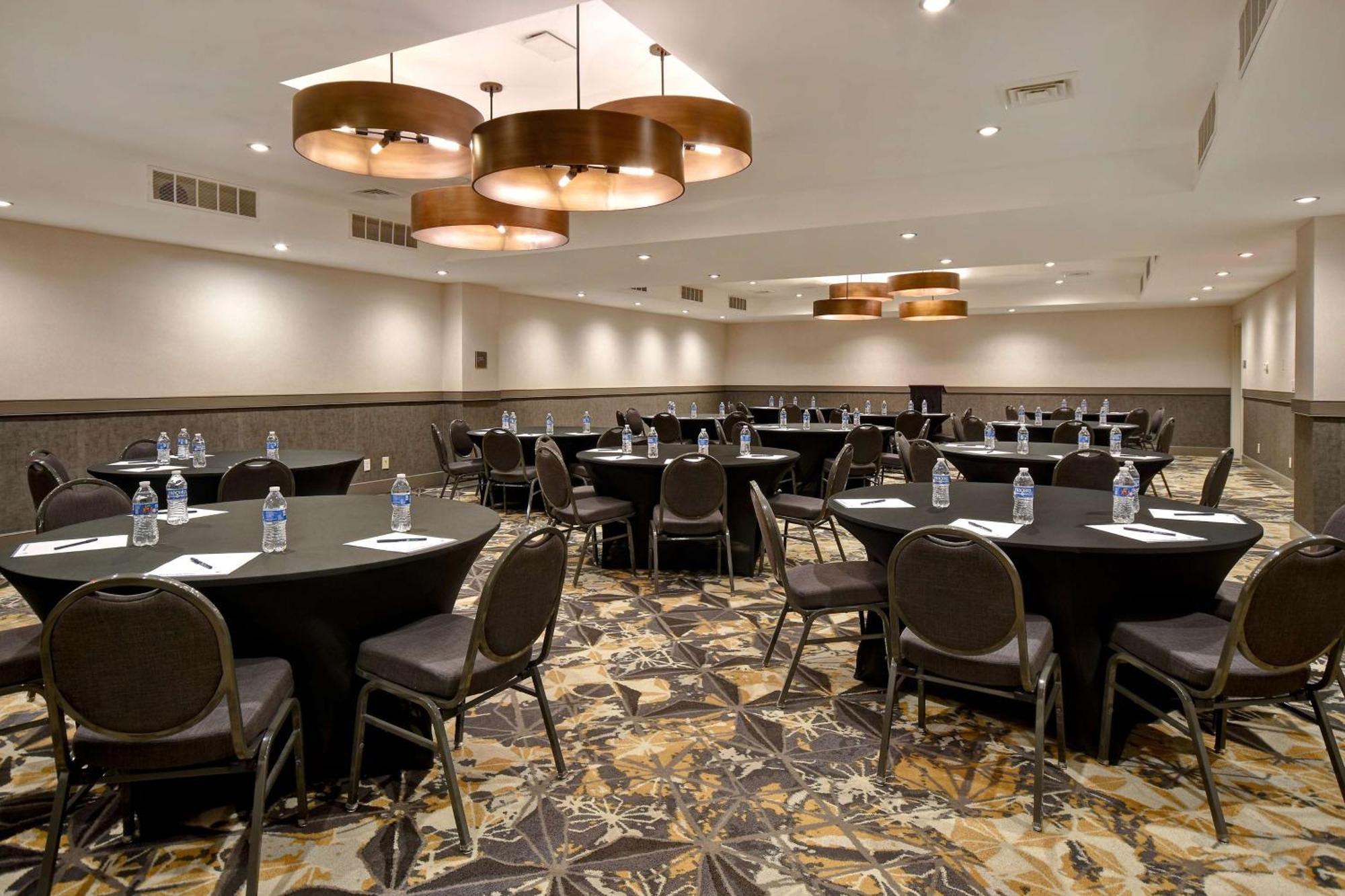 Doubletree By Hilton St. Louis Airport, Mo Hotel Woodson Terrace