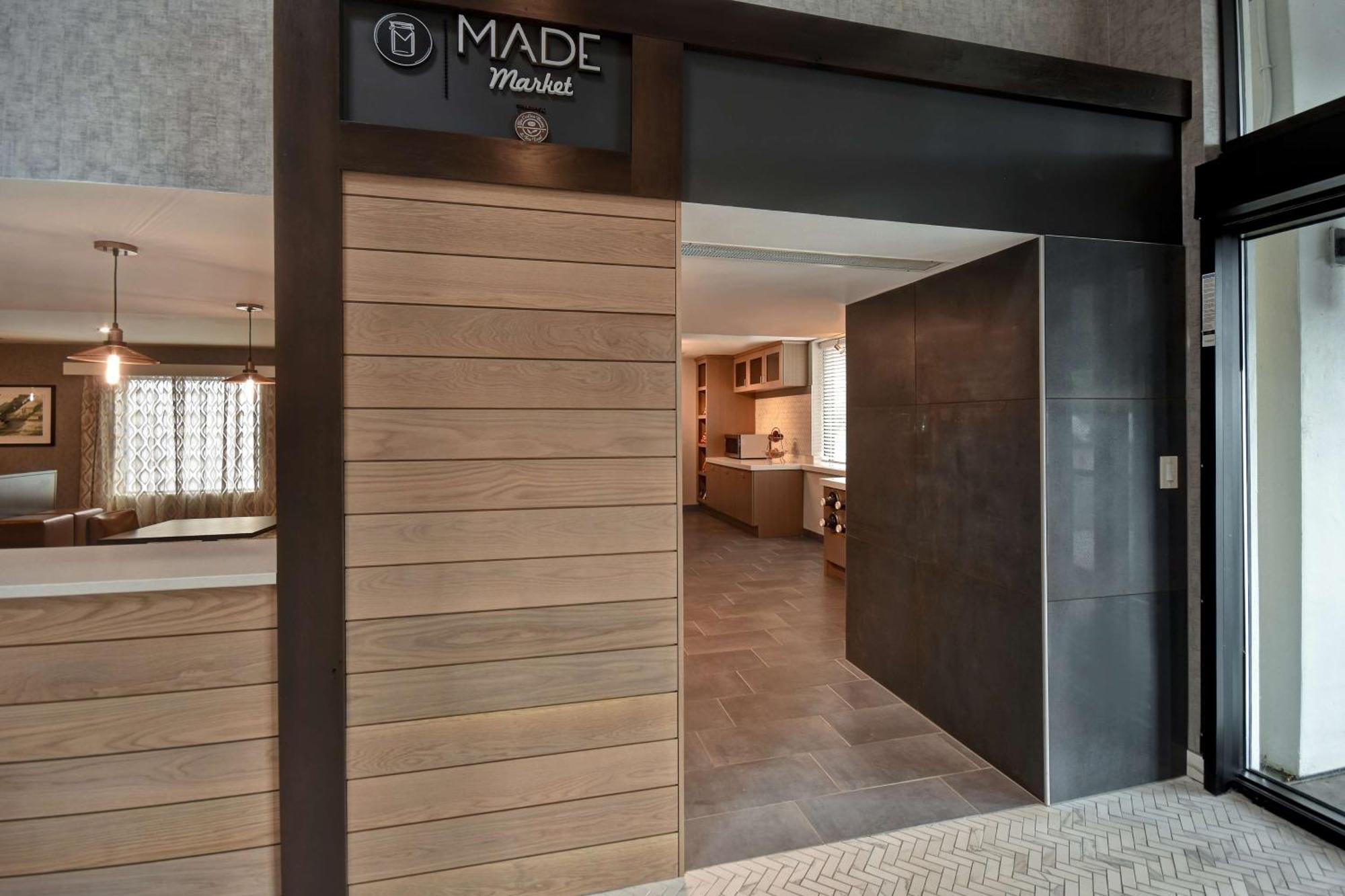 Doubletree By Hilton St. Louis Airport, Mo Hotel Woodson Terrace
