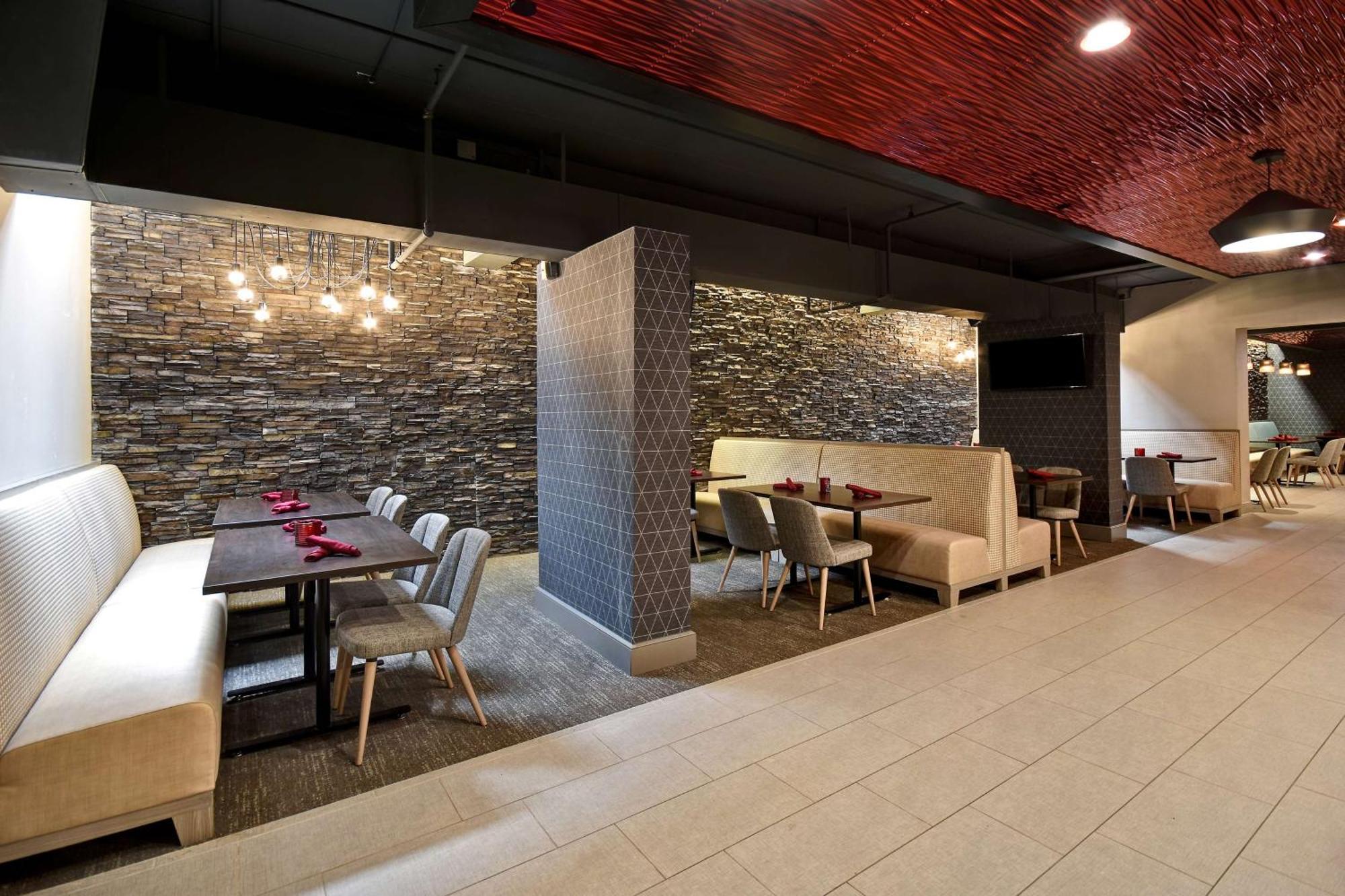 Hotel Doubletree By Hilton St. Louis Airport, Mo