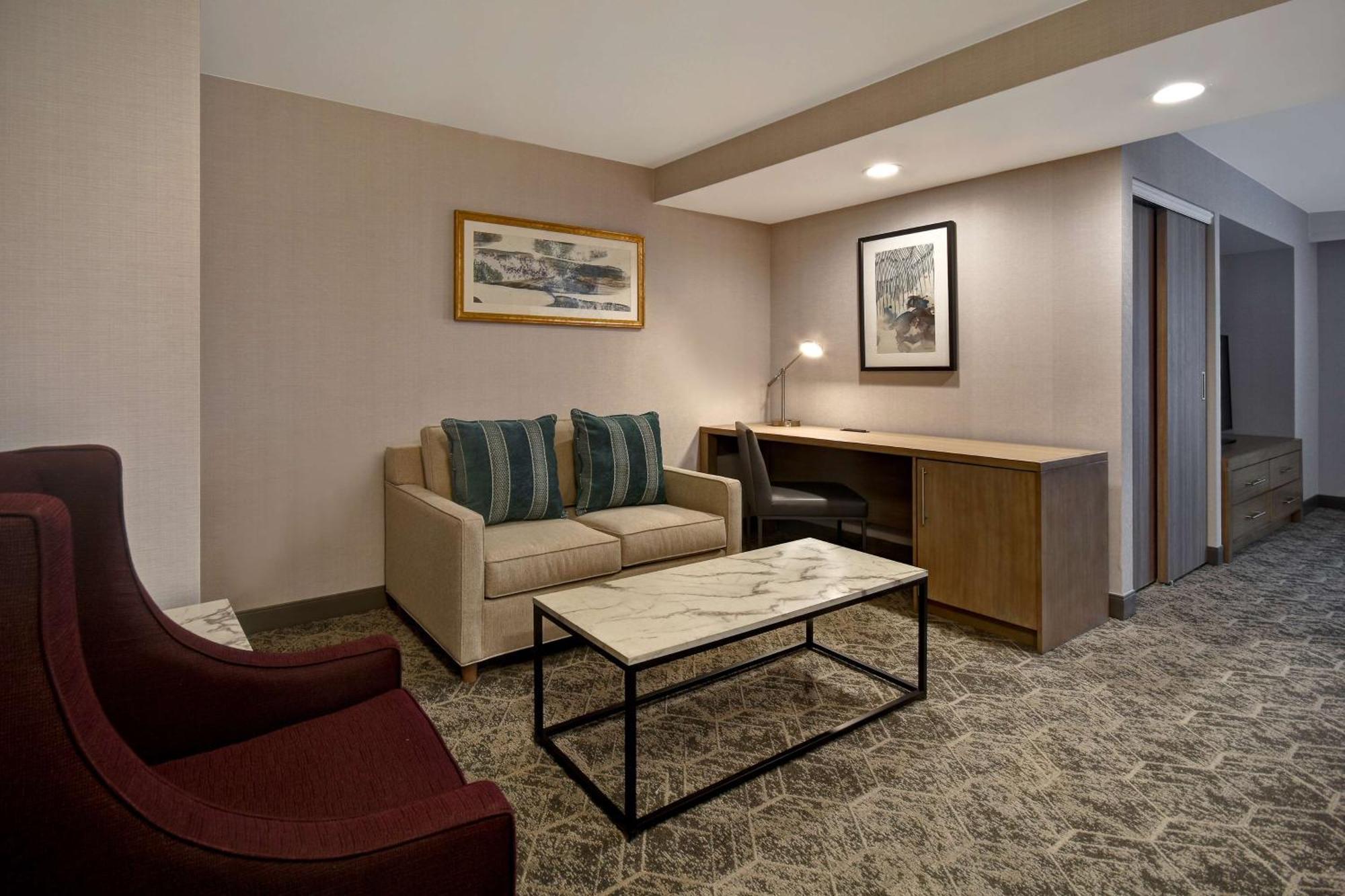 Doubletree By Hilton St. Louis Airport, Mo Hotel Woodson Terrace
