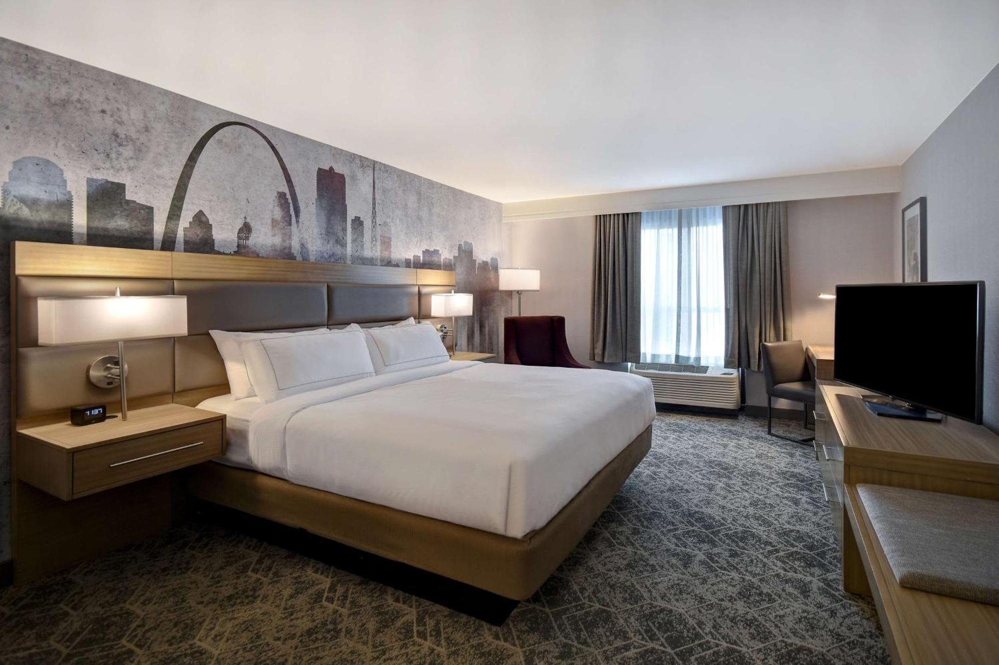 Doubletree By Hilton St. Louis Airport, Mo 4*