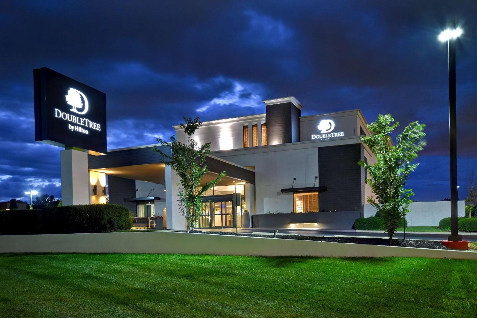 Doubletree By Hilton St. Louis Airport, Mo Hotel