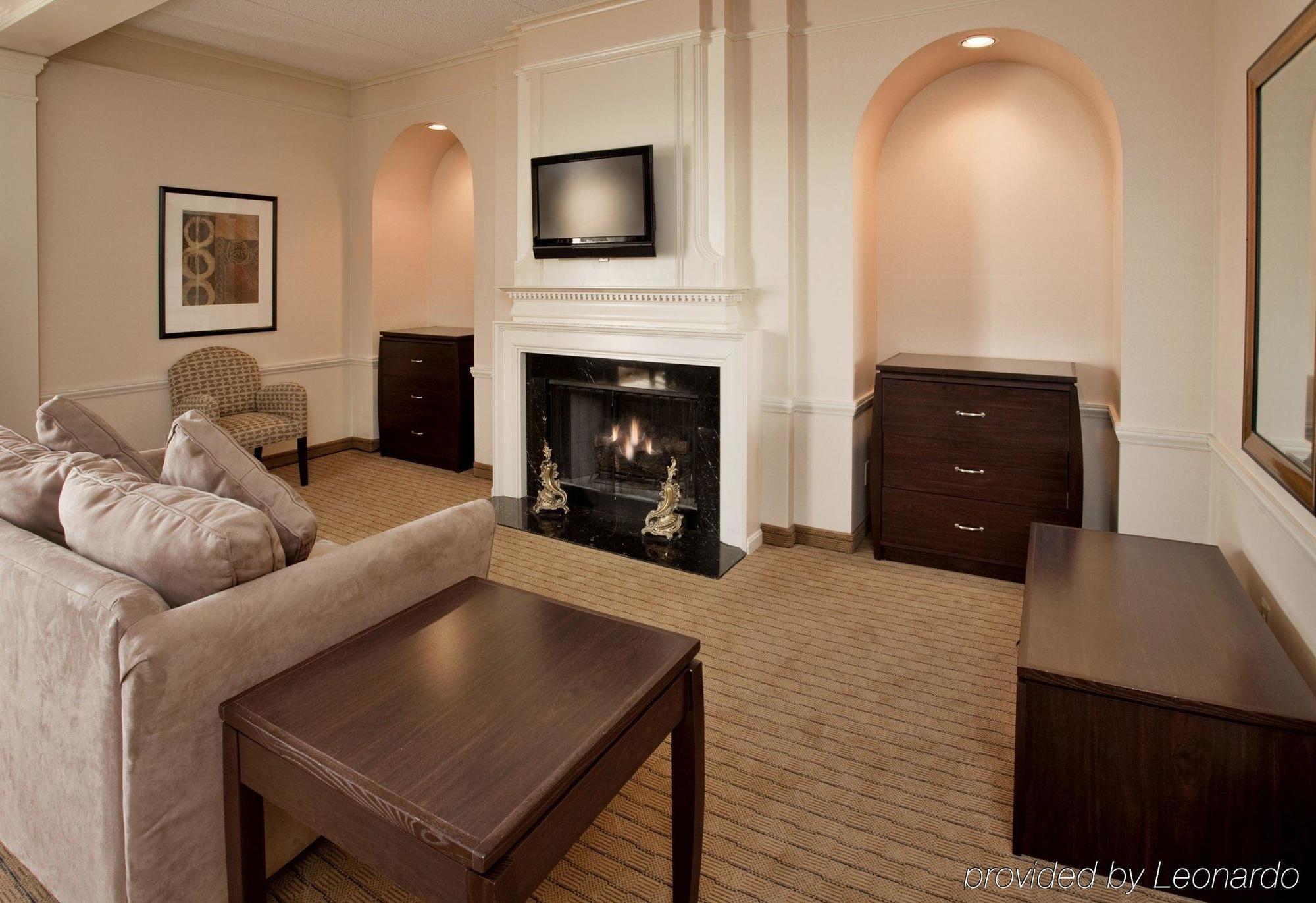 Hotel Doubletree By Hilton St. Louis Airport, Mo 4*